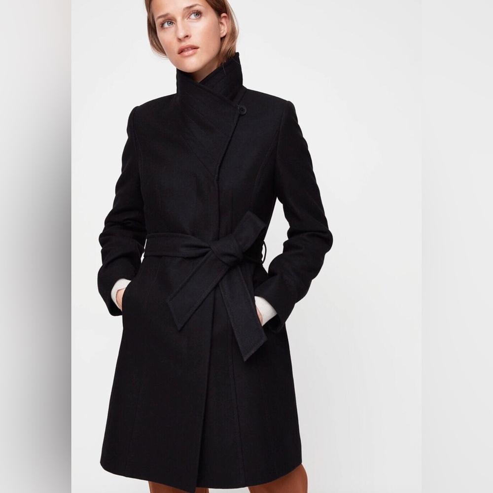 Aritzia Babaton Christobal wool blend coat in black size M